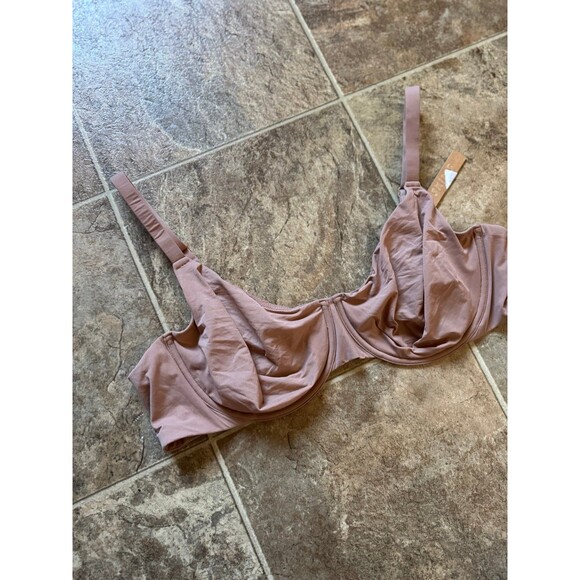 Skims Fits Everybody Unlined Bra Size 44D Sienna - Picture 2 of 7